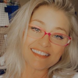 Meet your Posher, Chrissy